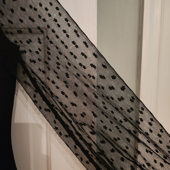 Black dress with long tuille sleeves Talbots - Picture 3 of 6